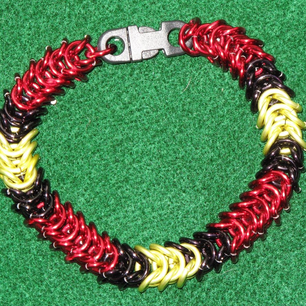 CHAINMAIL BRACELET - BOX WEAVE - CORAL SNAKE